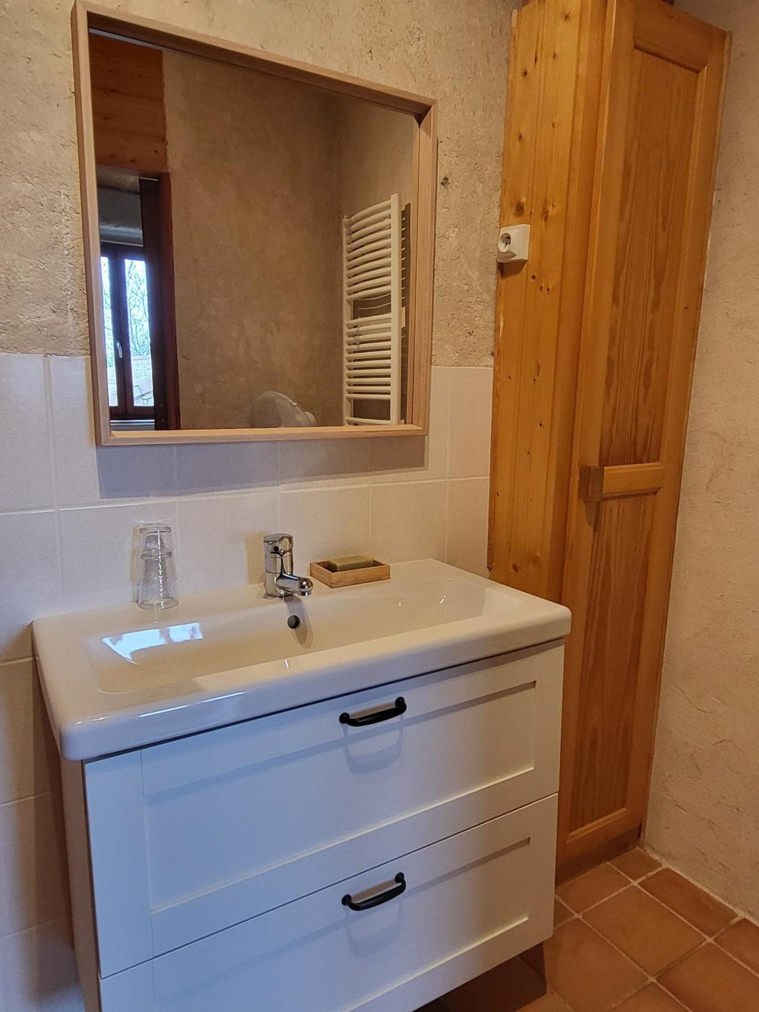 Le Grenier A Ble Hotel Satillieu Phòng bức ảnh