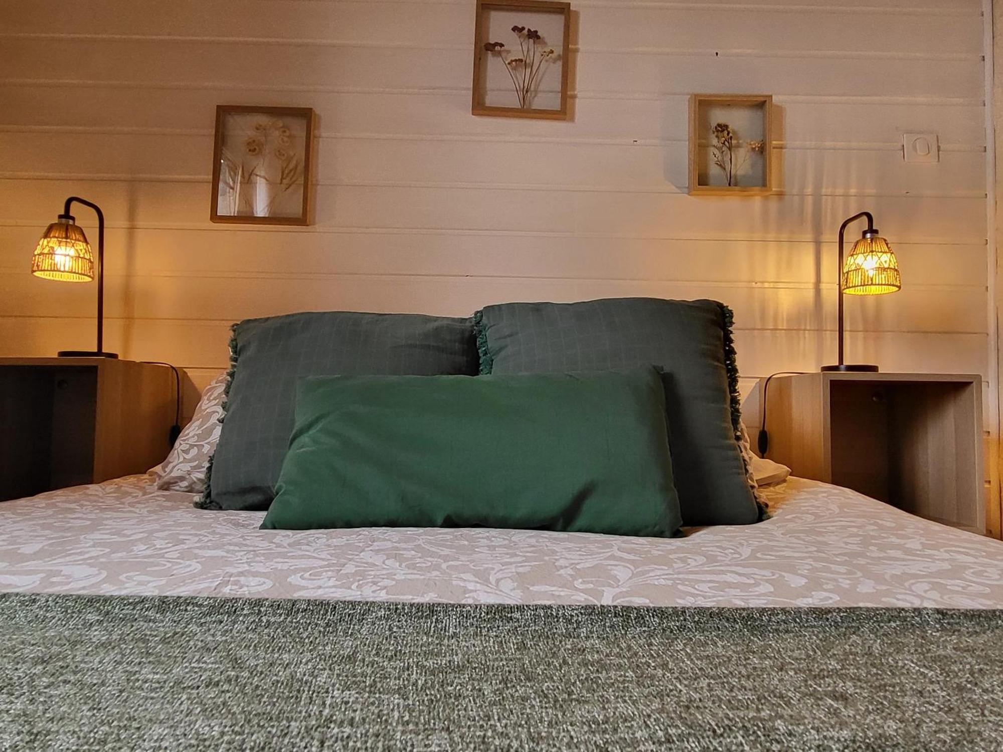 Le Grenier A Ble Hotel Satillieu Phòng bức ảnh