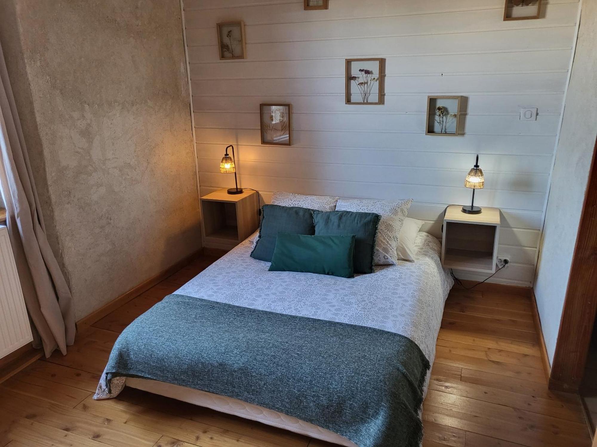 Le Grenier A Ble Hotel Satillieu Phòng bức ảnh